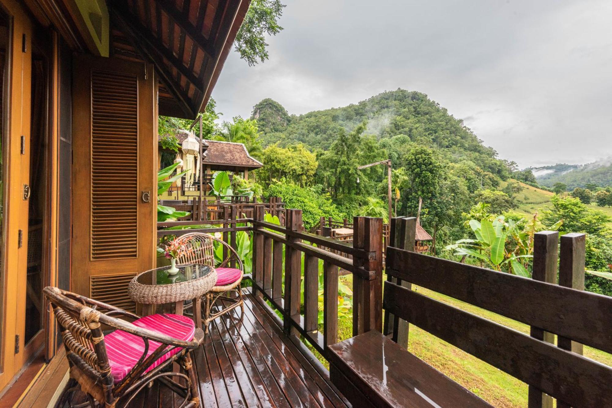 Kanlaya'S Eyrie, Luxury Homestay Pang Mapha Buitenkant foto
