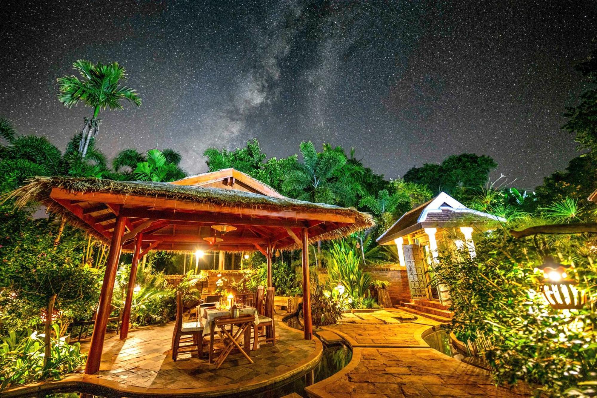 Kanlaya'S Eyrie, Luxury Homestay Pang Mapha Buitenkant foto